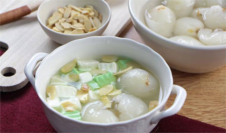 Hướng dẫn cách làm chè khúc bạch thanh mát, thơm ngon, hấp dẫn