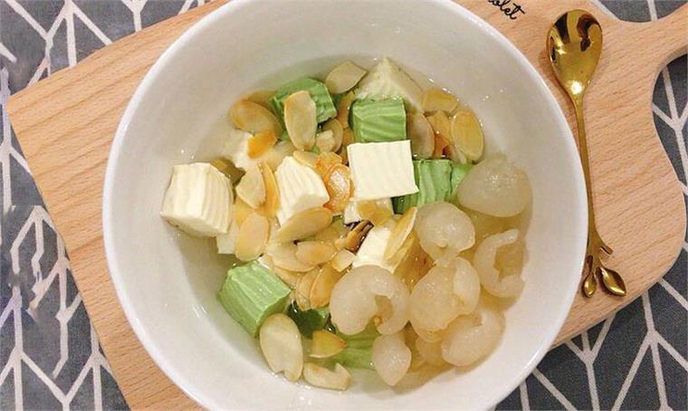 Hướng dẫn cách làm chè khúc bạch thanh mát, thơm ngon, hấp dẫn