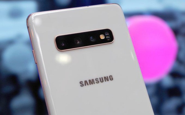 12GB RAM với 1TB ROM trên Galaxy S10+ bản cao cấp nhất có cần thiết lắm không?