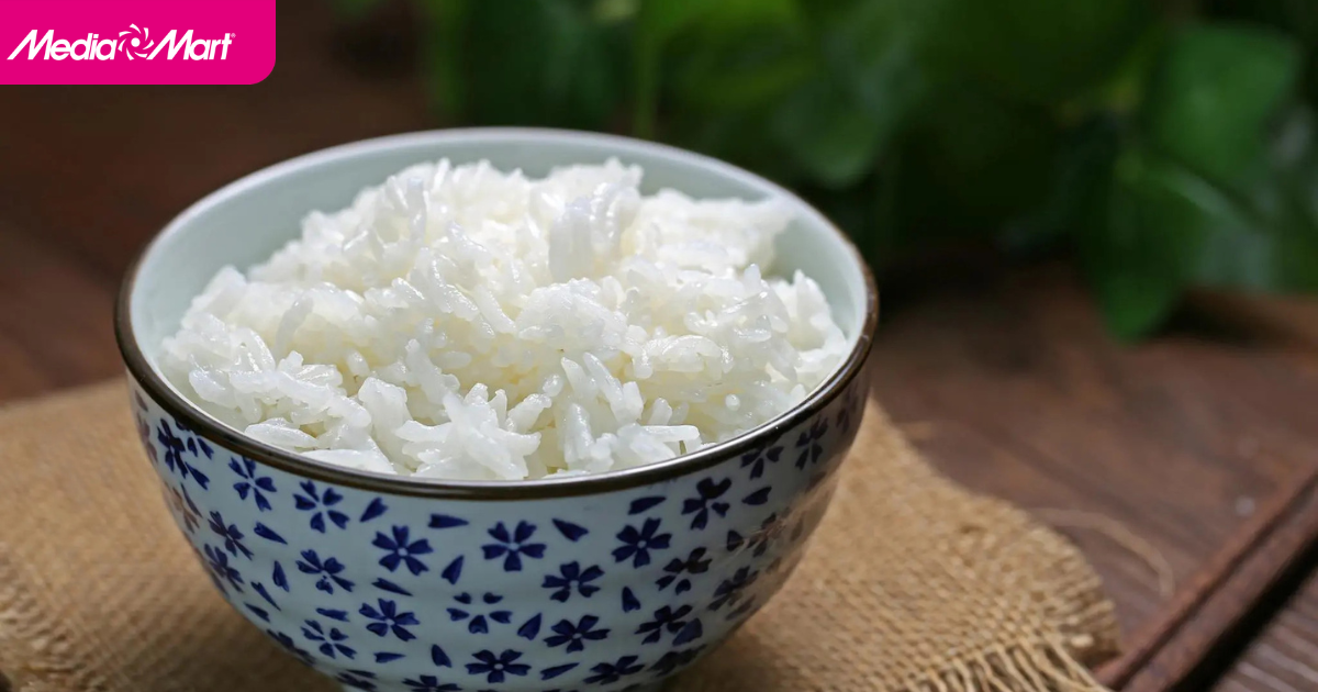 Ăn cơm nguội hâm lại có hại cho sức khỏe không?