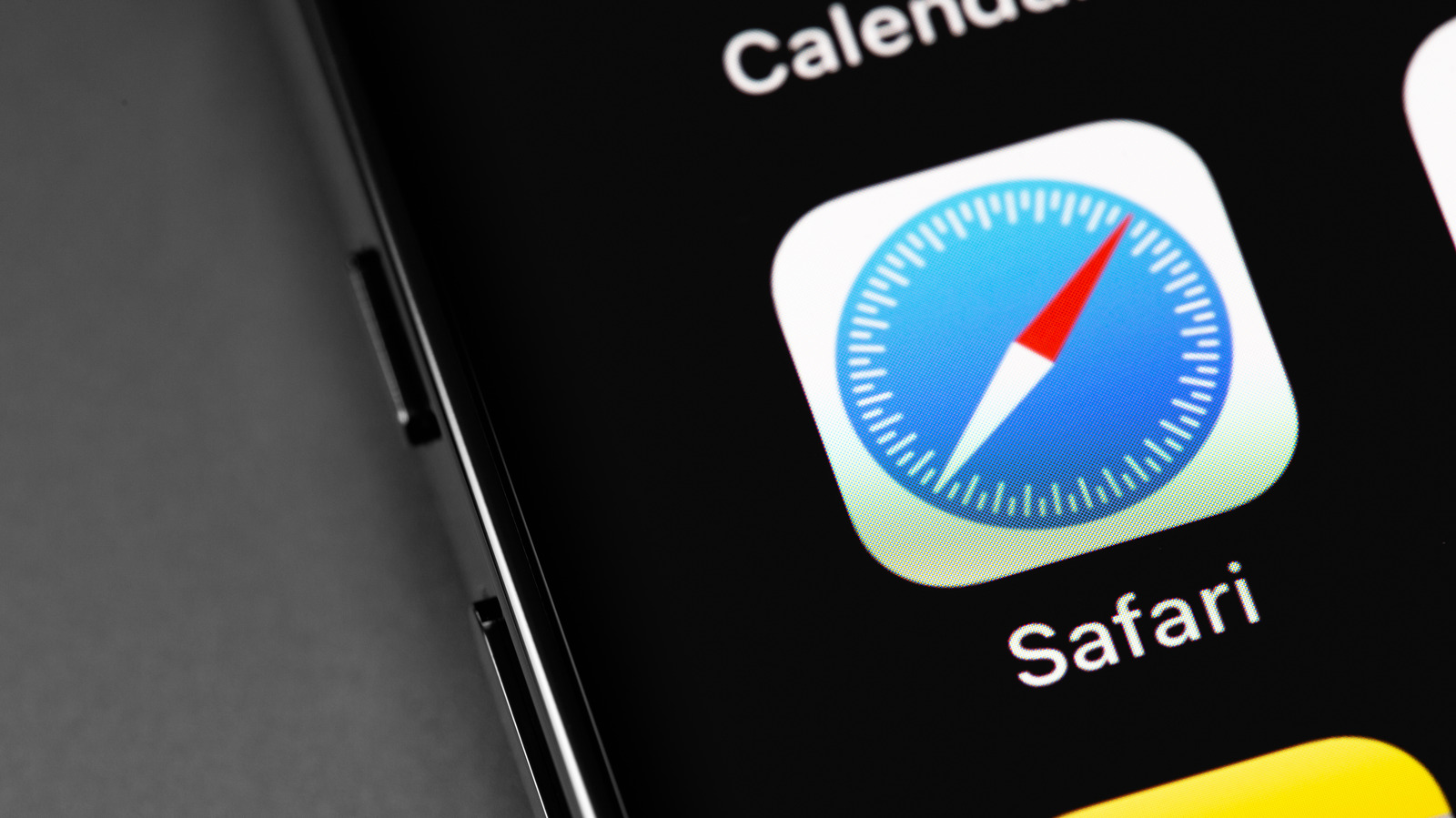 Bật mí 7 thủ thuật sửa lỗi Safari không tìm thấy máy chủ trên iPhone, iPad