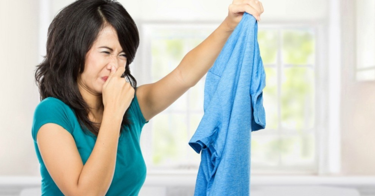 Các sai lầm phổ biến khiến quần áo có mùi ẩm mốc khó chịu