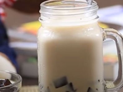 Chia sẻ cách làm trà sữa thạch rau câu siêu ngon tại nhà