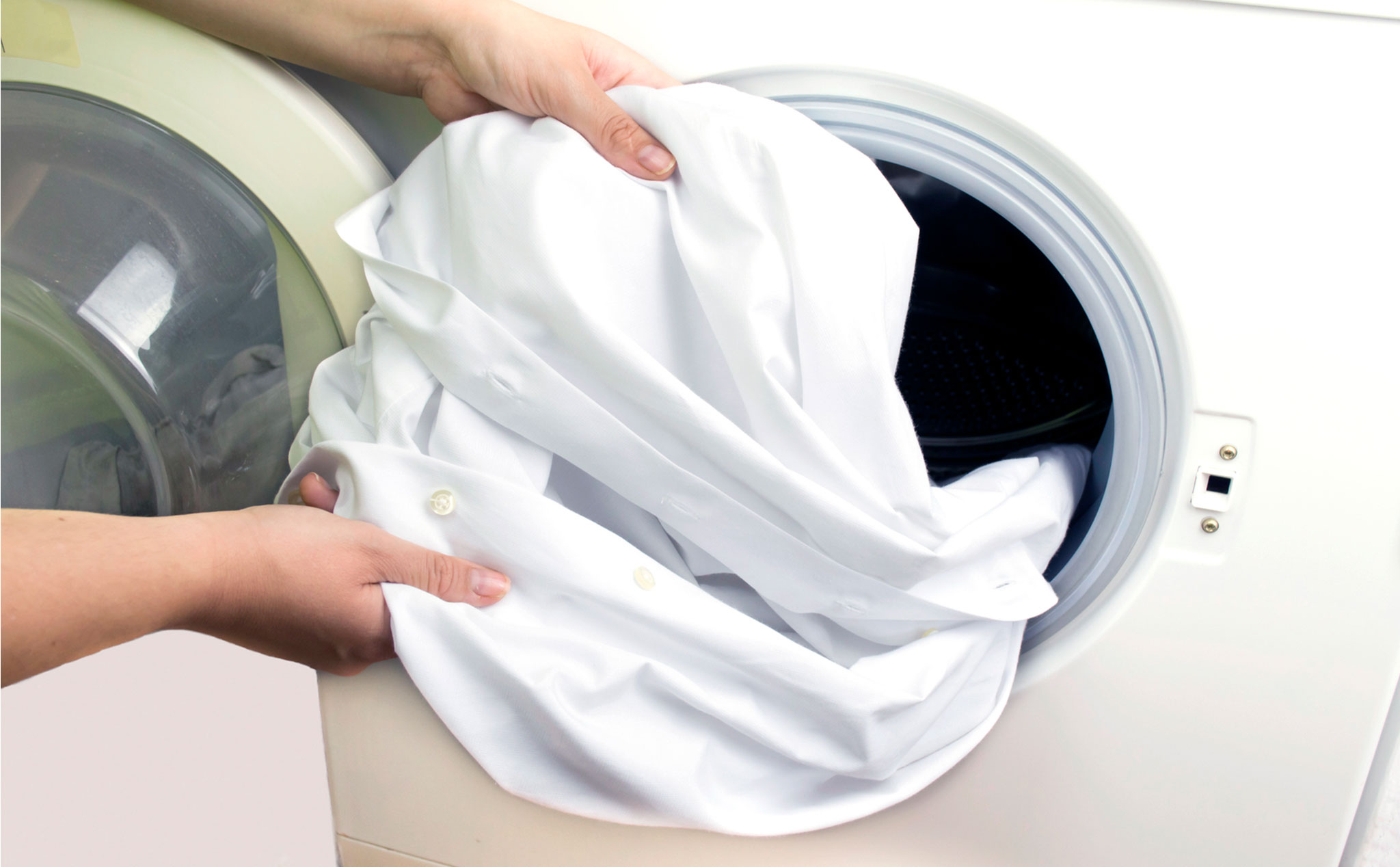 Hướng dẫn cách giặt đồ trắng bằng máy giặt đơn giản