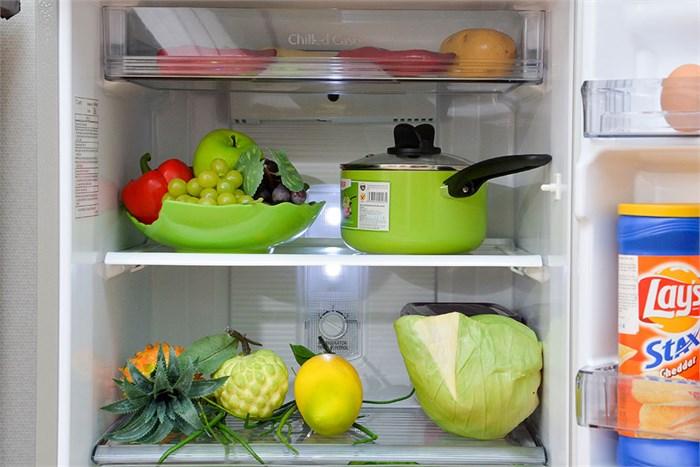 Khay kính chịu lực trên tủ lạnh là gì?
