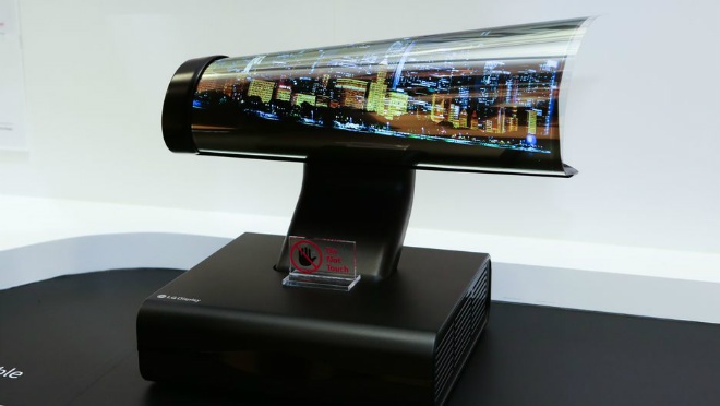 LG OLED TV 65-inch cuộn lại như làm ảo thuật