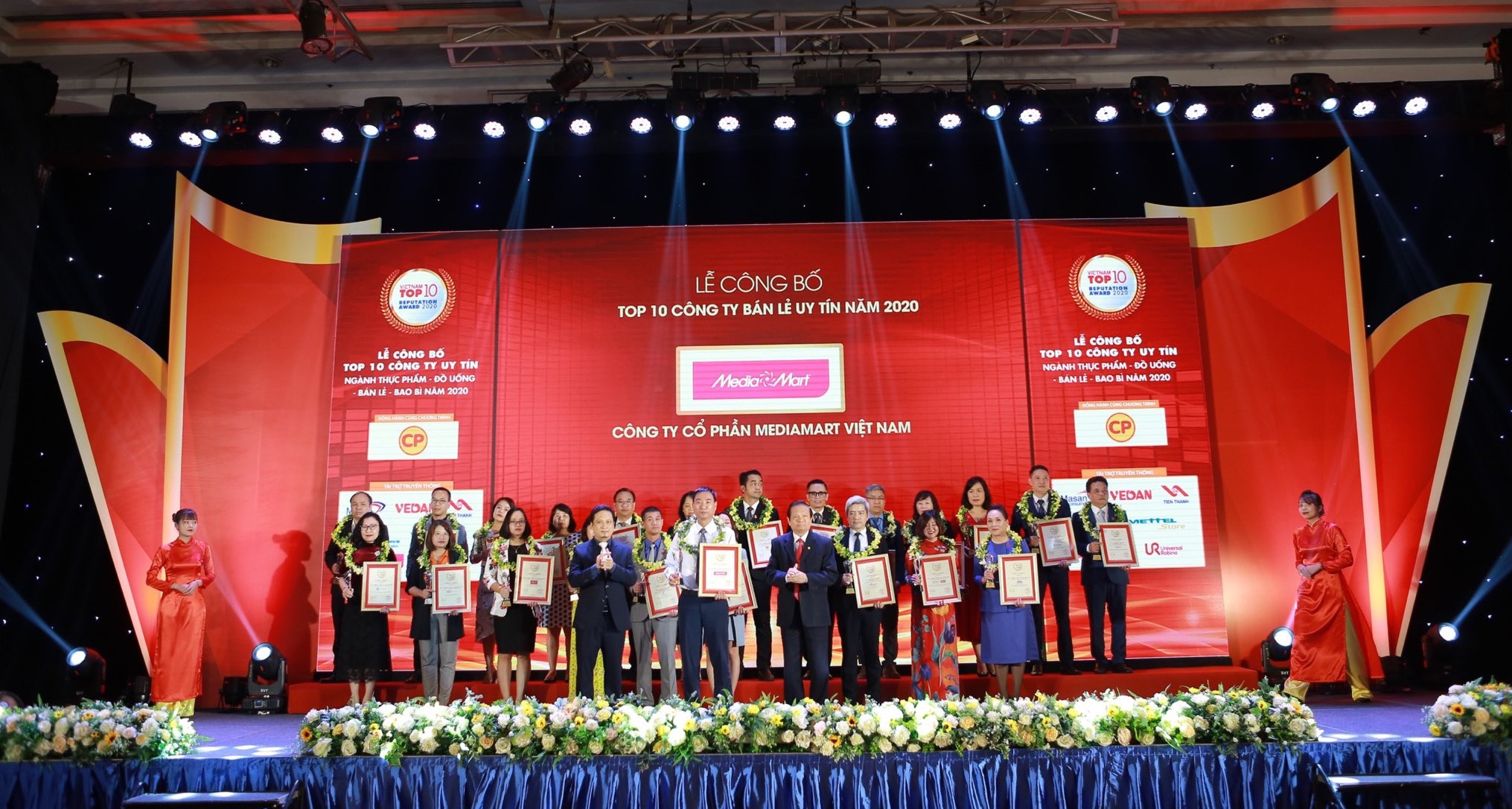 MediaMart được vinh danh 'Top 10 nhà bán lẻ uy tín Việt Nam' trong 3 năm liên tiếp