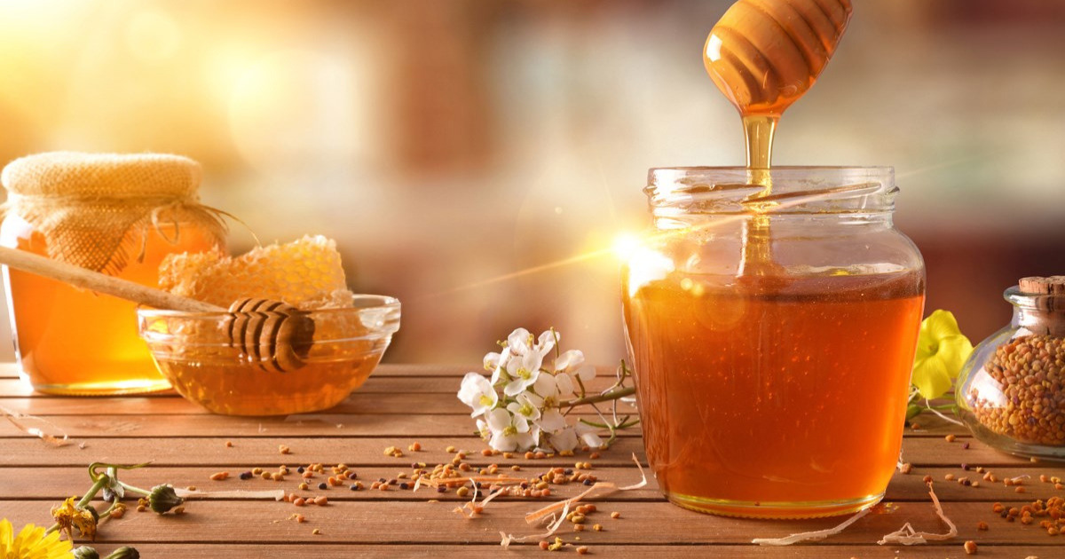 Mẹo dùng mật ong chăm sóc da sau Tết