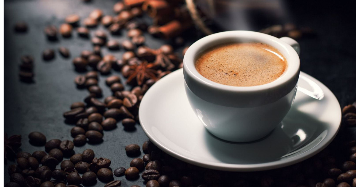 Nên uống cà phê vào lúc nào? Có nên uống cafe trước khi ăn sáng?