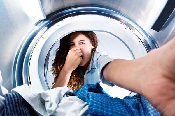 Nguyên nhân và cách khắc phục khi máy giặt có mùi hôi