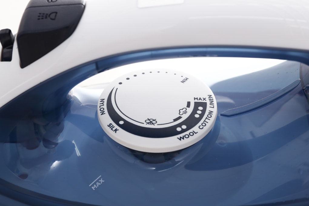 Bàn là hơi nước Philips GC1430