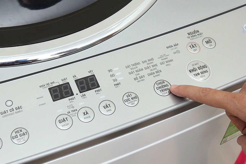 Máy giặt 10 Kg Toshiba DE1100GV(WS) lồng đứng