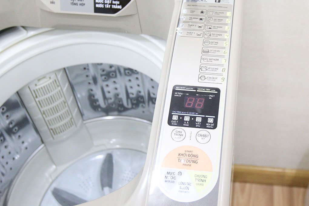 Máy giặt 7 Kg AQua AQW-F700Z1T lồng đứng