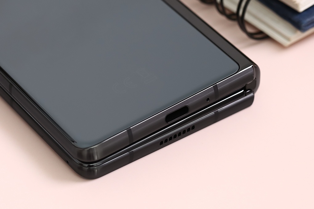 Điện thoại Samsung Galaxy Z Fold 2 5G SM-F916 256G Black