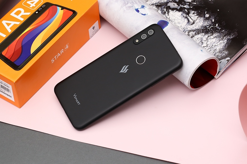 Điện thoại Vsmart Star 4 (3G+32G) Đen