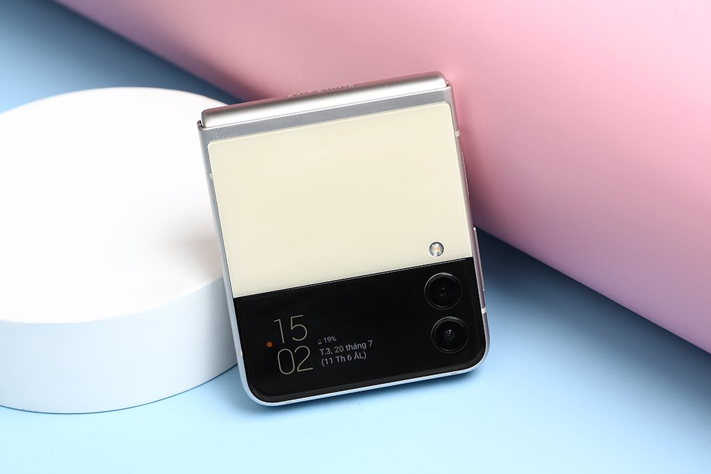Điện thoại Samsung Galaxy Z Flip 3 5G 128G Kem Ivory