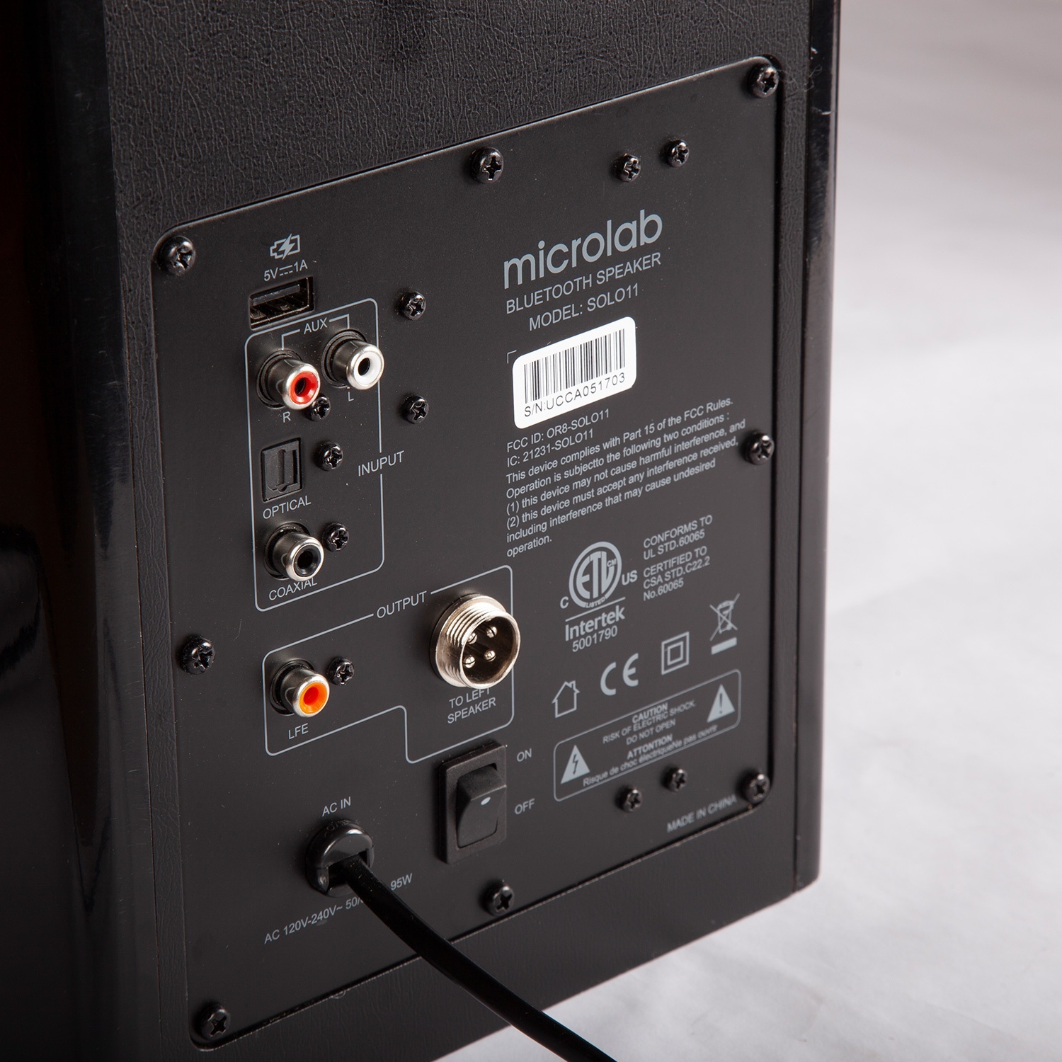 Loa Bluetooth Microlab Solo 11, có điều khiển