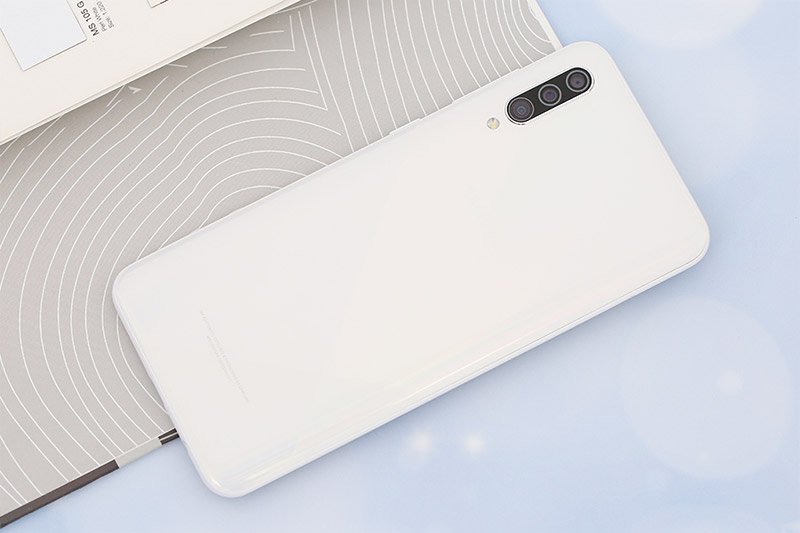 Điện thoại Samsung Galaxy A30s 64G SM-A307 White