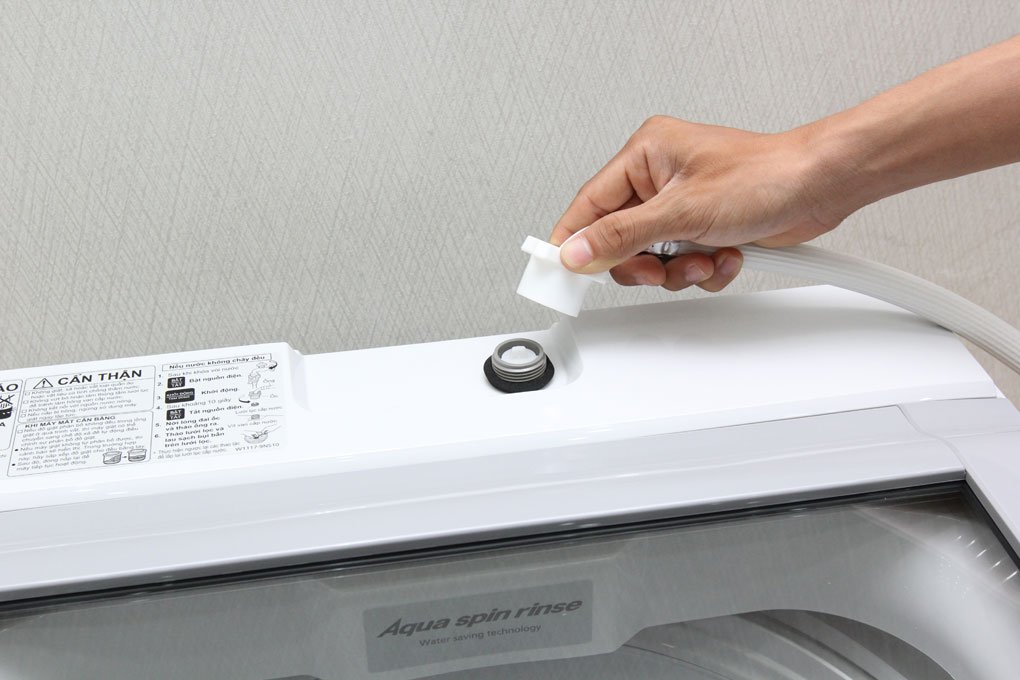 Máy giặt 7 Kg Panasonic NA-F70VS7HCV lồng đứng