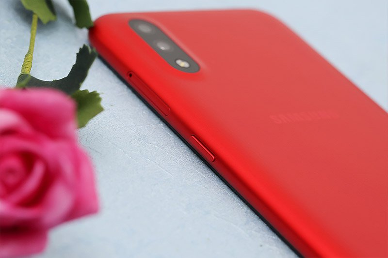 Điện Thoại Samsung Galaxy A01 SM-A015F (Red)