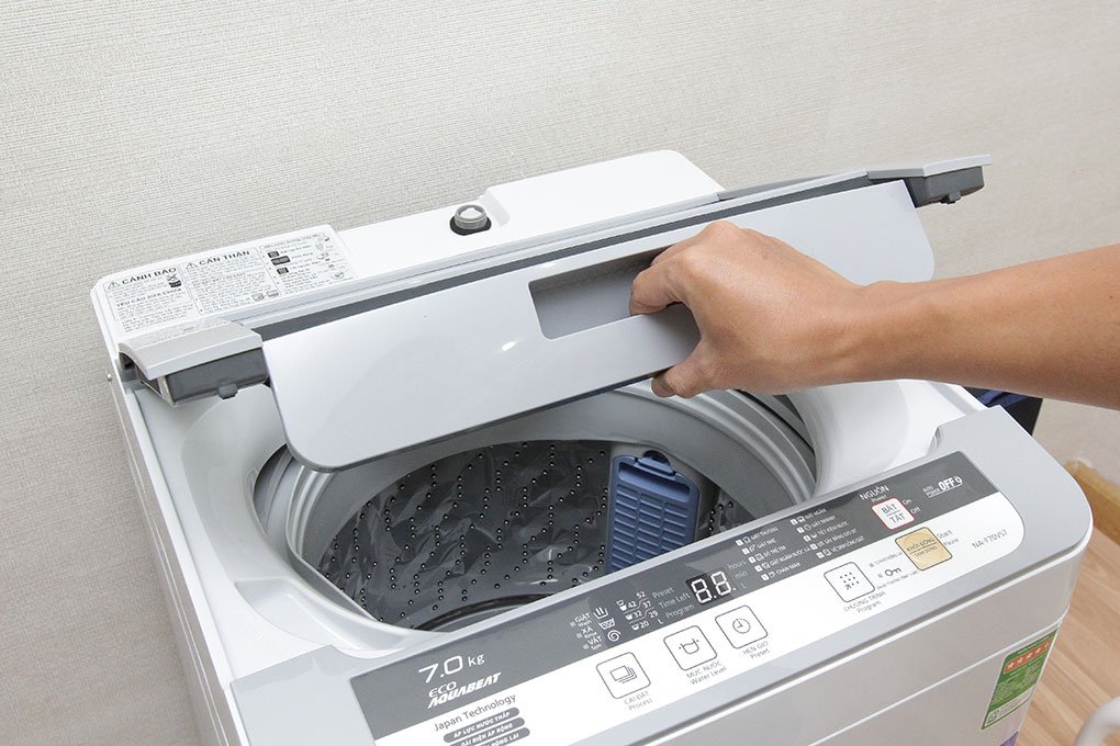 Máy giặt 7 Kg Panasonic NA-F70VS7HRV lồng đứng (Trắng)