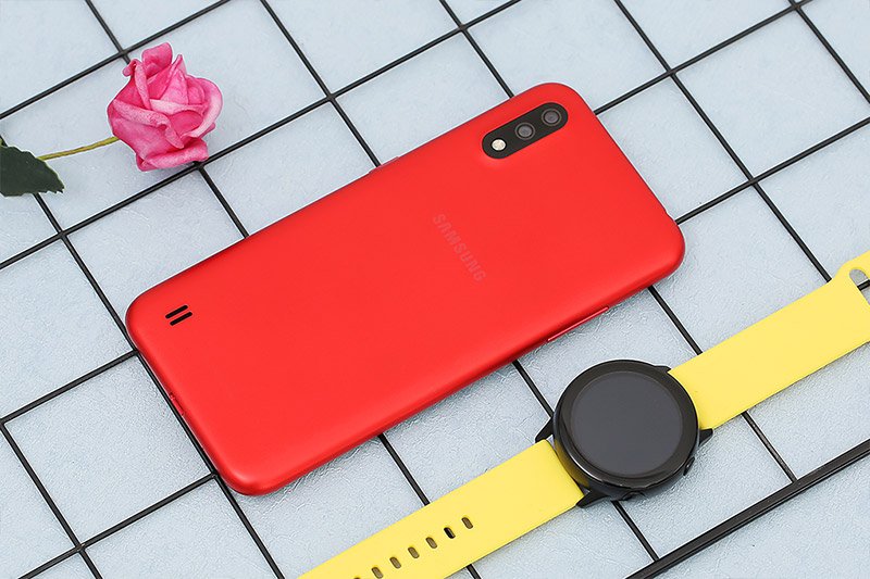 Điện Thoại Samsung Galaxy A01 SM-A015F (Red)