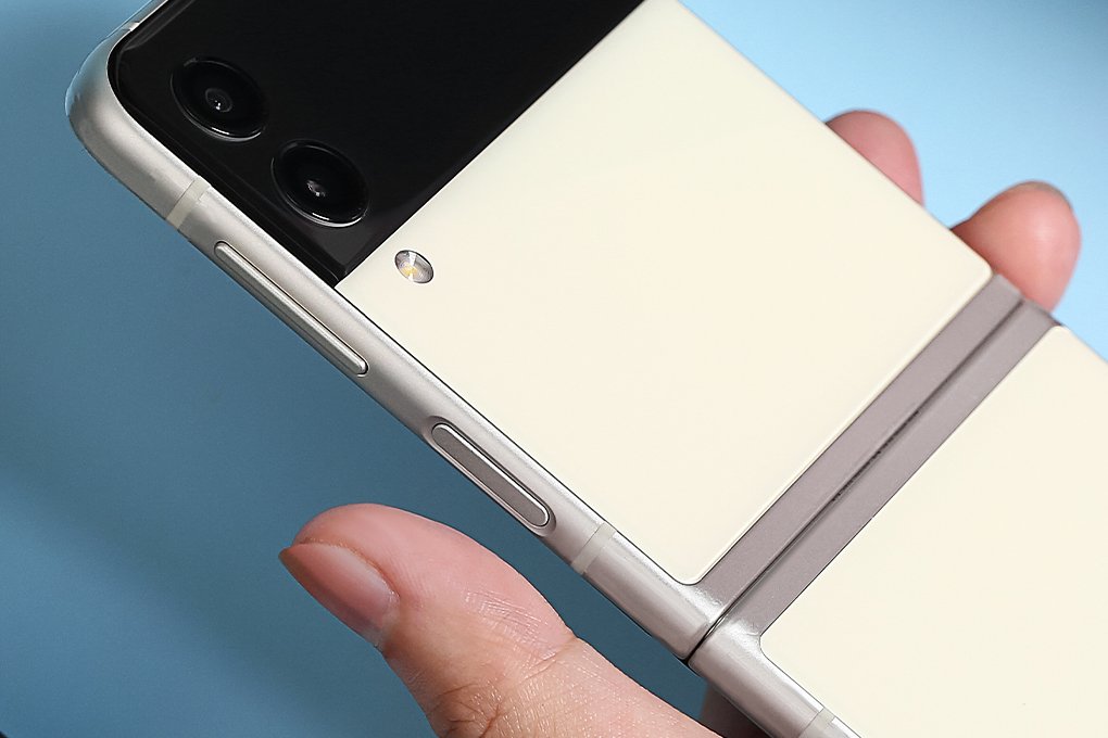 Điện thoại Samsung Galaxy Z Flip 3 5G 128G Kem Ivory