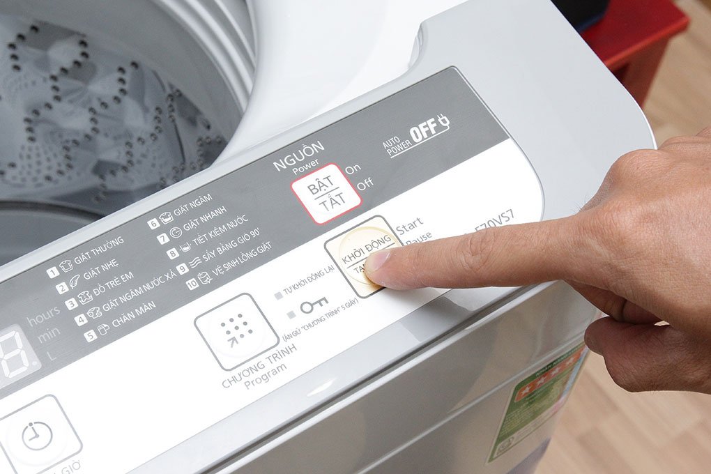 Máy giặt 7 Kg Panasonic NA-F70VS7HRV lồng đứng (Trắng)