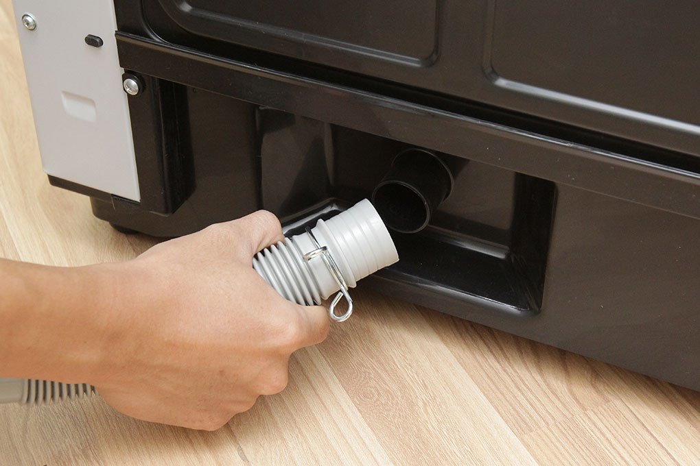 Máy giặt 7 Kg Panasonic NA-F70VS7HRV lồng đứng (Trắng)
