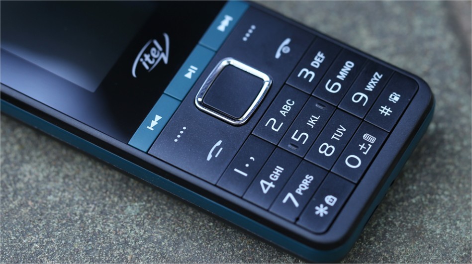 Điện thoại Itel it5602 Black Green