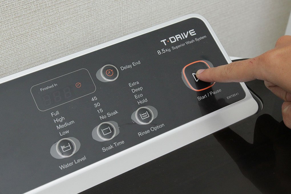Máy giặt 8.5 Kg Electrolux EWT8541