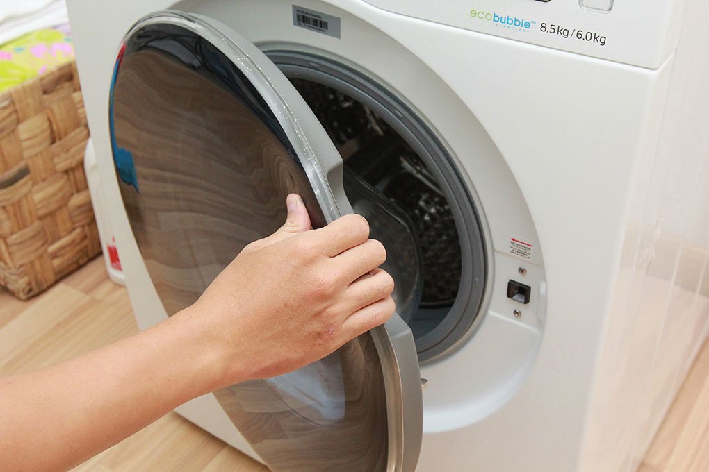 Máy giặt 8.5 Kg Samsung WD85J5410AW/SV lồng ngang, sấy 6 Kg