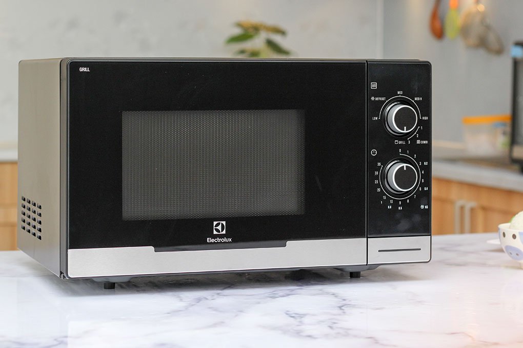 Lò vi sóng 23 lít Electrolux EMM2318X