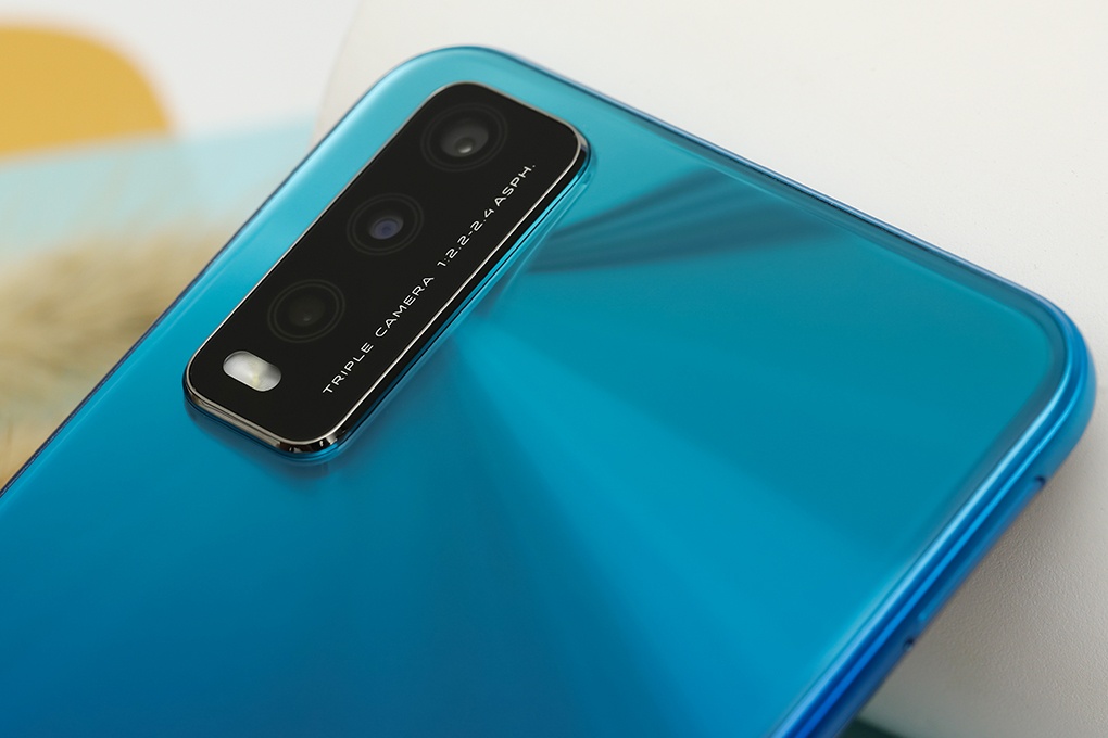 Điện thoại Vivo V2027-Y20 (4+64GB) Xanh