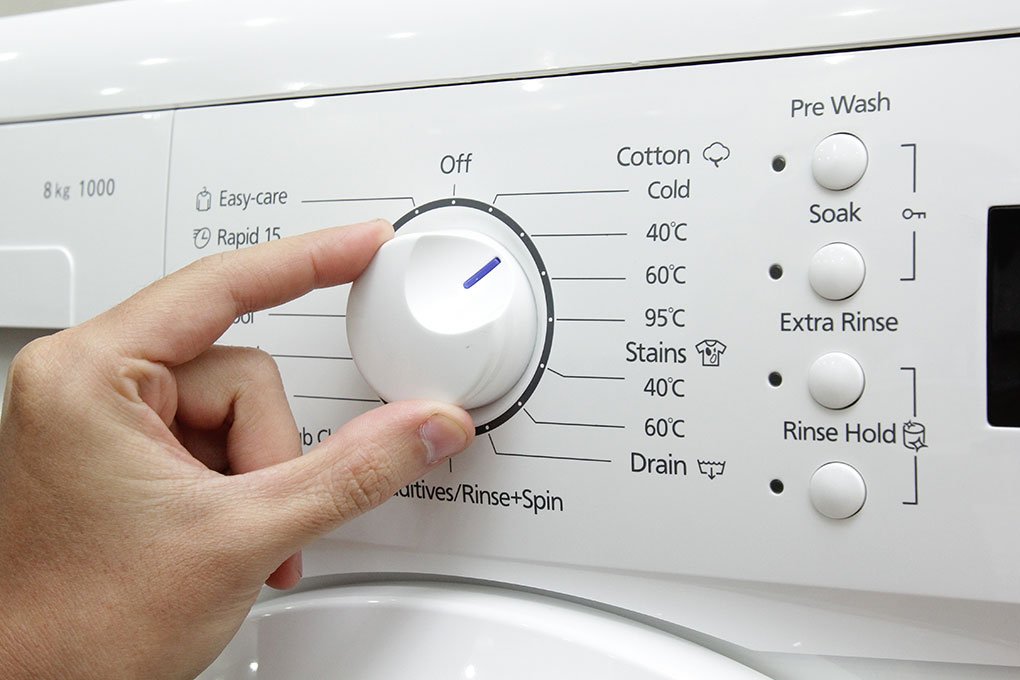 Máy giặt 8 Kg Panasonic NA-108VK5WVT lồng ngang
