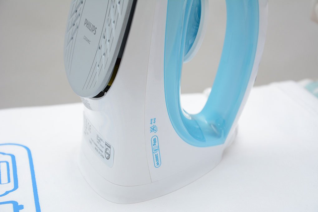 Bàn là hơi nước Philips GC1028 2000W