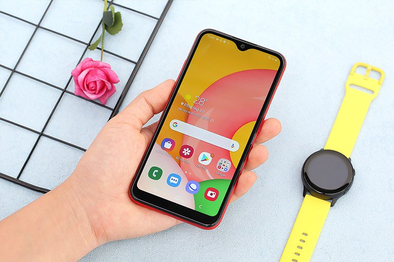 Điện Thoại Samsung Galaxy A01 SM-A015F (Red)