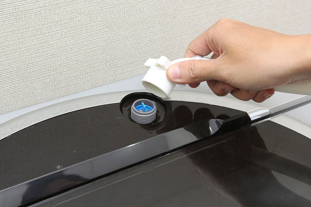 Máy giặt 10 Kg Toshiba DE1100GV(WS) lồng đứng