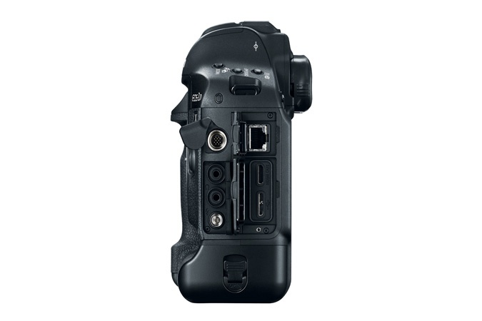 Máy ảnh Canon EOS 1DX Mark II