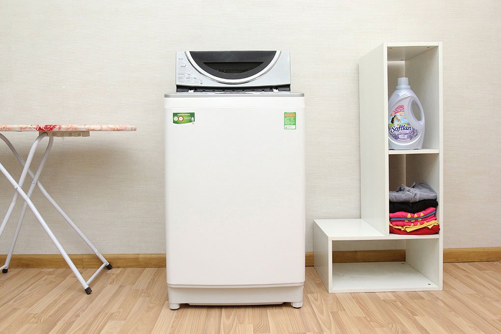 Máy giặt 10 Kg Toshiba DE1100GV(WS) lồng đứng