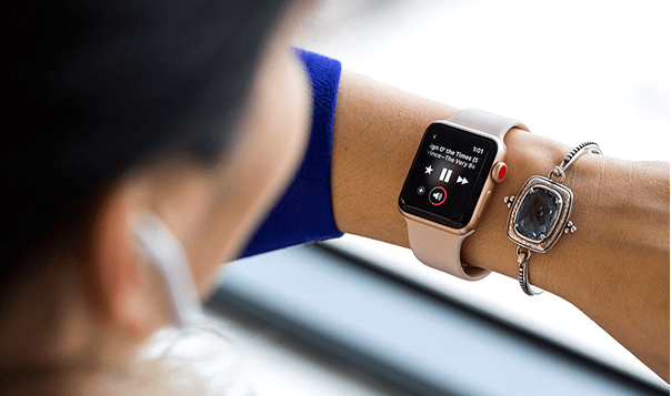 Apple Watch Series 3 42mm Gold Aluminum Case with Pink Sand Sport Band MQL22 (GPS)