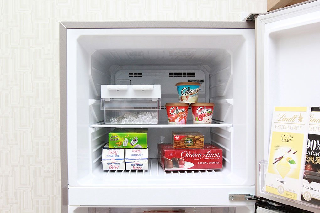 Tủ lạnh Mitsubishi Electric MR-FV24J-PS-V - 204 Lít (Bạc nhũ)
