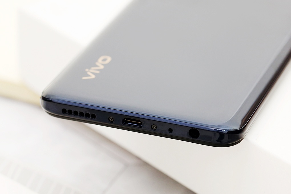 Điện thoại Vivo 1915-Y19 (6+126GB) (Đen)
