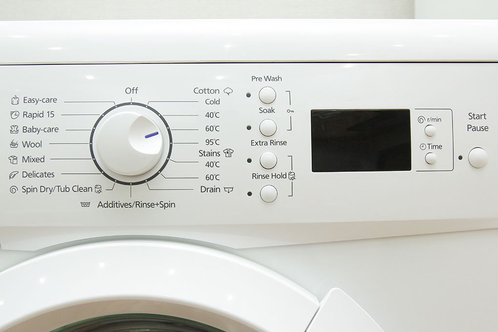 Máy giặt 8 Kg Panasonic NA-108VK5WVT lồng ngang