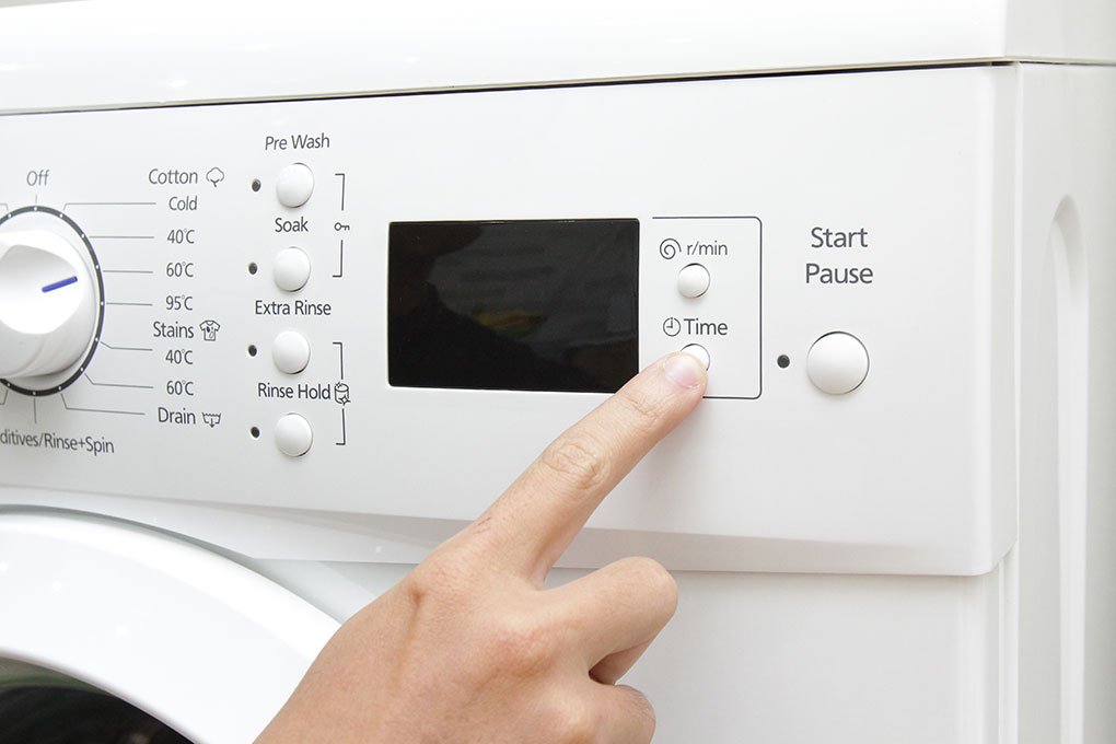 Máy giặt 8 Kg Panasonic NA-108VK5WVT lồng ngang