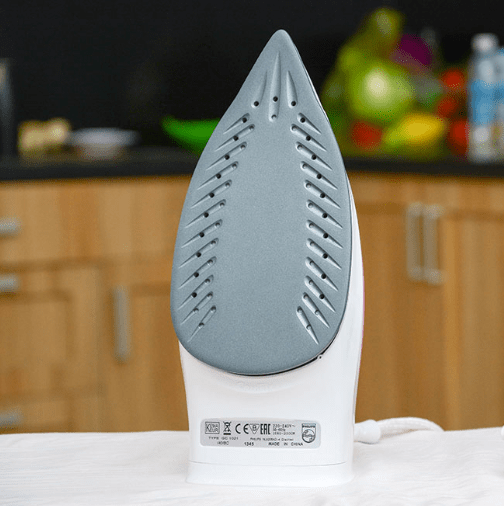 Bàn là hơi nước Philips GC1021 1900W