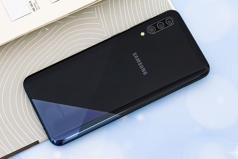 Điện thoại Samsung Galaxy A30s 64G SM-A307 Black