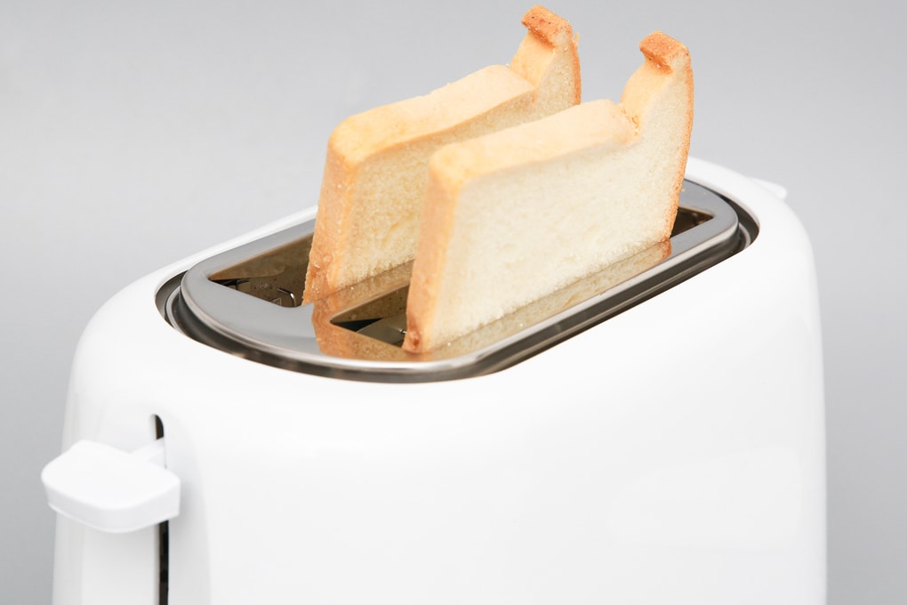 Máy nướng bánh mì Electrolux ETS1303W 730W