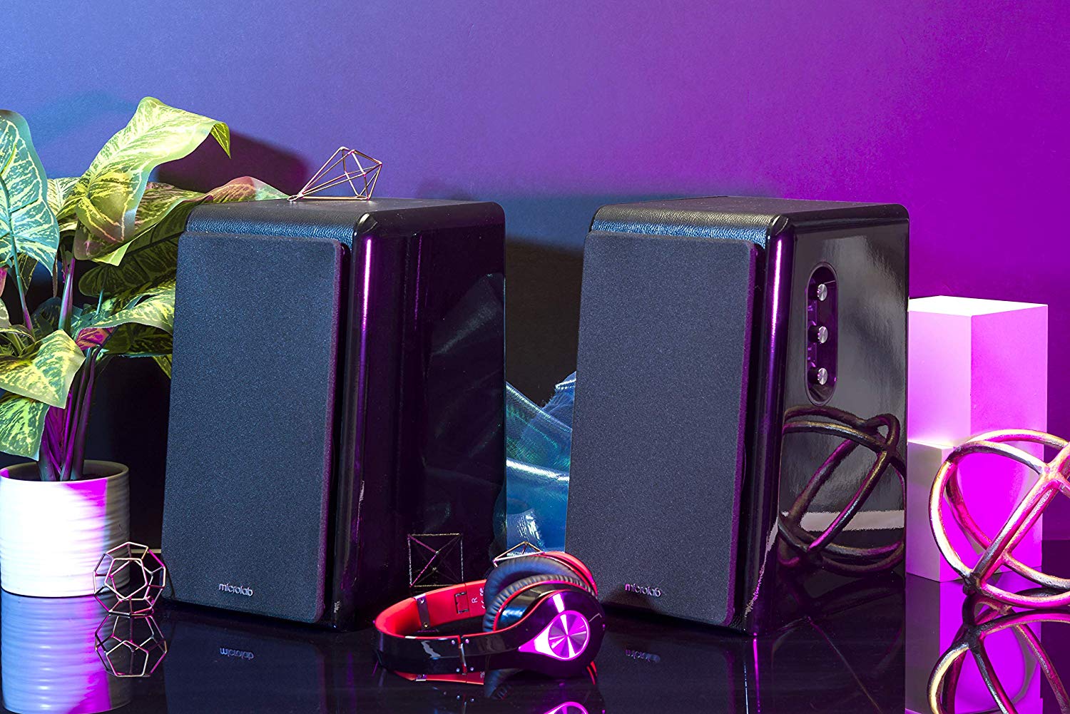 Loa Bluetooth Microlab Solo 16, có điều khiển