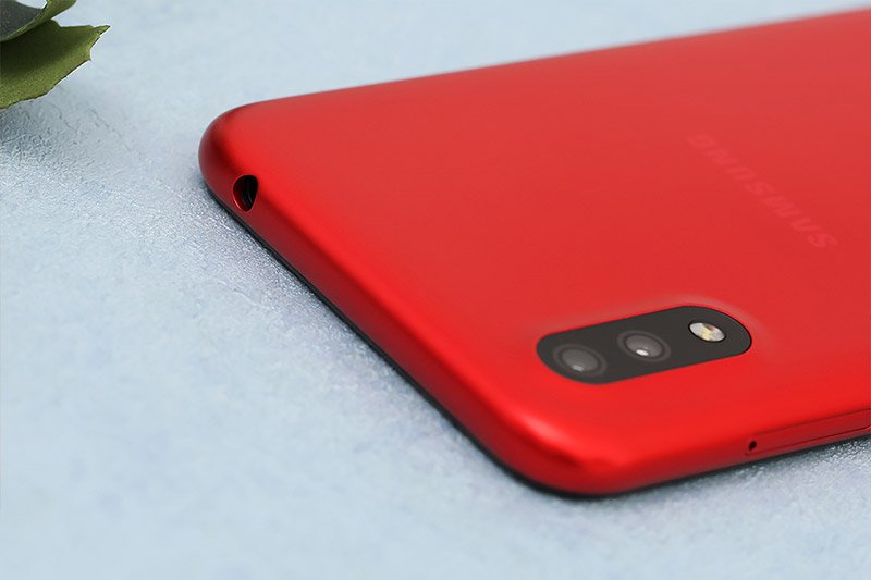 Điện Thoại Samsung Galaxy A01 SM-A015F (Red)